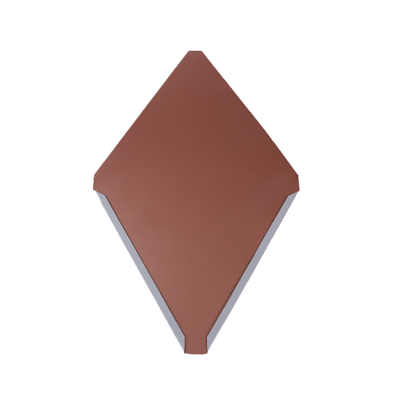 Tigla metalica in forma de diamant Tigla metalica in forma de diamant