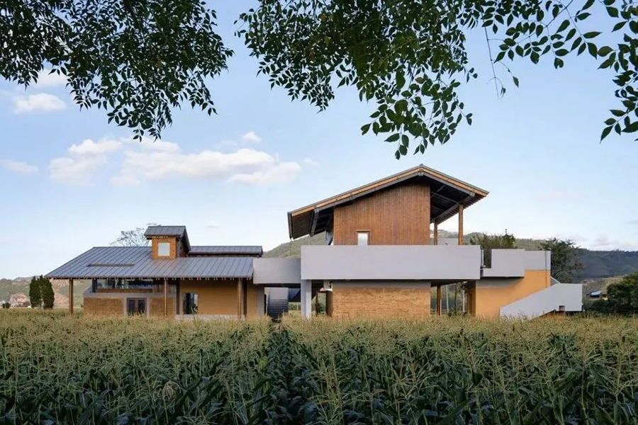 Stația de porumb Dongyou: un nou capitol în arhitectura rurală sub panouri de acoperiș din aluminiu